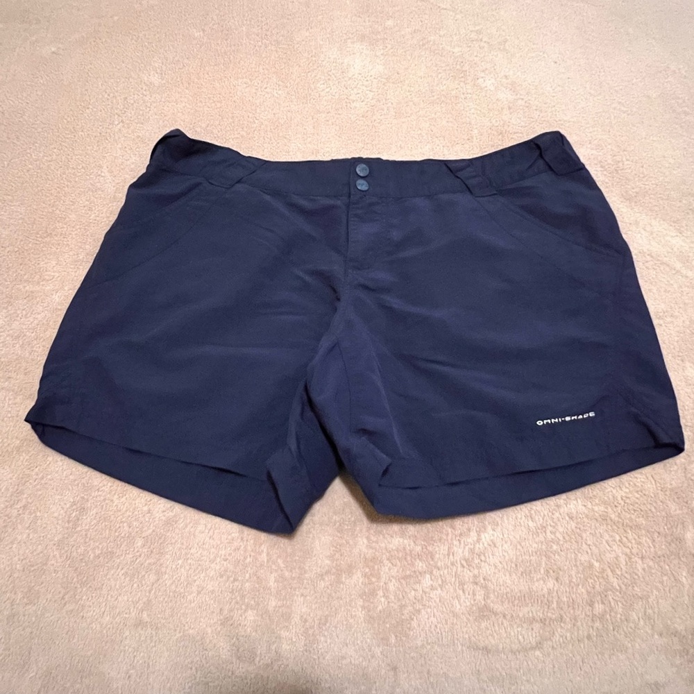 Columbia PFG Omni Shade Fishing Shorts Womens XL Navy Blue Performance